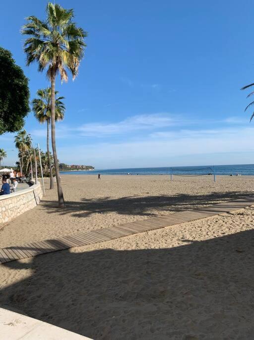 Beachfront Estepona Center Exterior photo